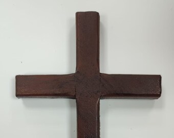 Faux crucifix pour cascade / costume en mousse polyuréthane