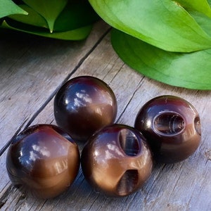 Beautiful vintage 4 chocolate brown moonglow lucite buttons #37