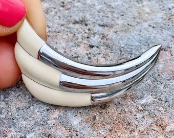 Vintage Signed H A Vendome Cream Enamel Silver Tone Pin Brooch #564