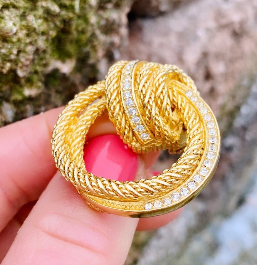 1970s Christian Dior Gold Plated Love Knot Rope With Clear