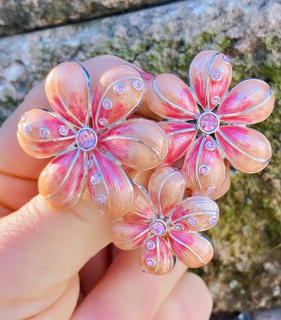 Beautiful Monet Silver Tone Pink Enamel Flower W/ Rhinestones Pin