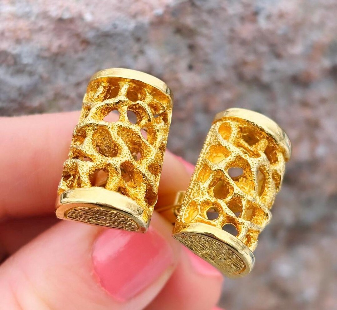 Vintage Christian Dior Gold Tone Textured Coral Design Cufflinks