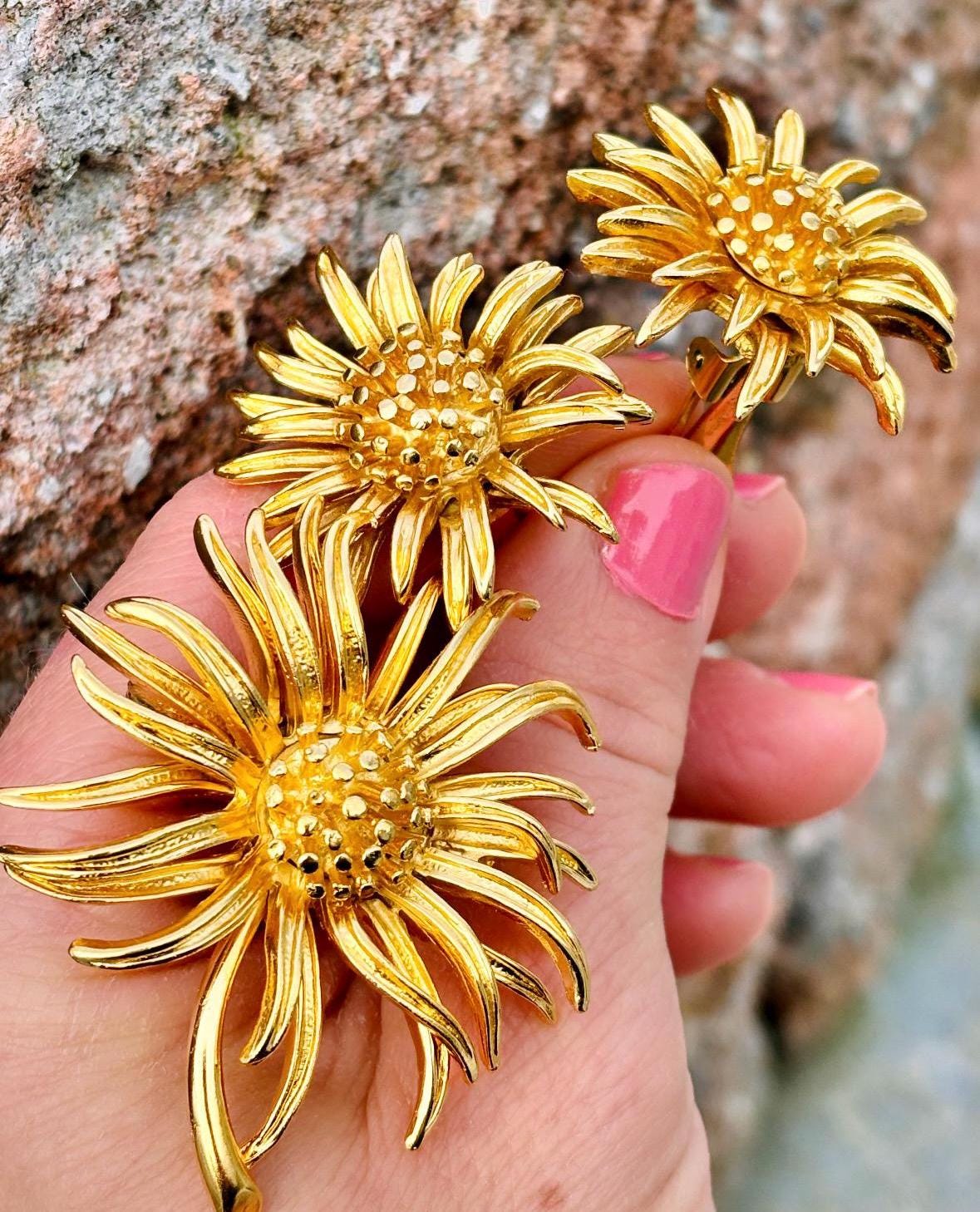 Vendome Brooch - Etsy