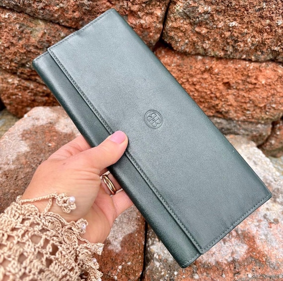 HANDMADE IN ITALY HILTON コンパクトウォレット 楽天市場】【別注商品】ITTI イッチ 姫路黒桟革 財布 コンパクト