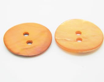 2 x orange mother of Pearl buttons 18mm (l168)