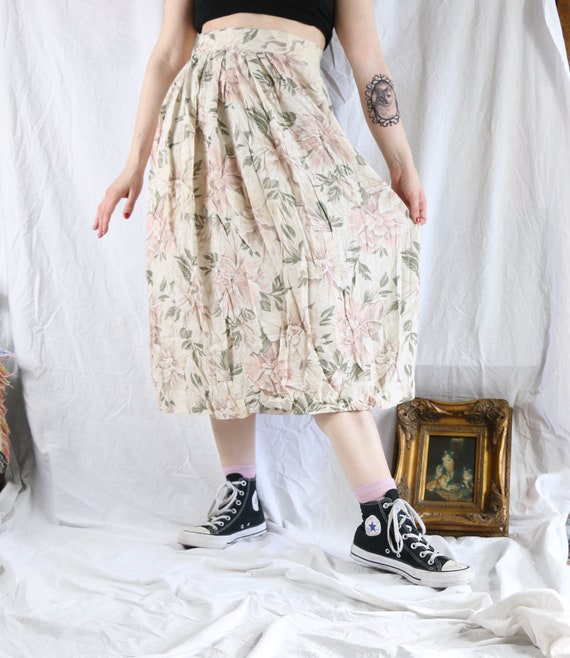 Lovely 80s Cream and Pink Floral Midi Skirt Size M