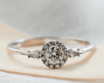Anillo de diamantes con montura de halo en oro blanco de 14 quilates, anillo de compromiso con diamantes Side Kite