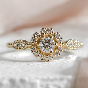 Anello di fidanzamento in oro giallo 14K, anello con diamanti Halo, anello in oro delicato