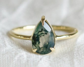 Yellow gold Moss agate engagement ring, Natural Moss agate ring, Unique pear shaped ring