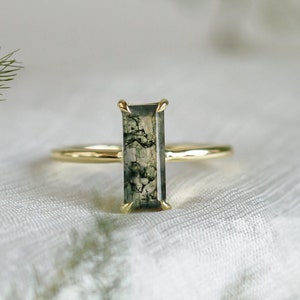 Baguette moss agate engagement ring, Unique gemstone engagement ring, Moss agate jewelry