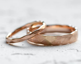 Hammered Wedding bands set his and hers in Rose gold 14K, Unique wedding band by Mialis Jewelry