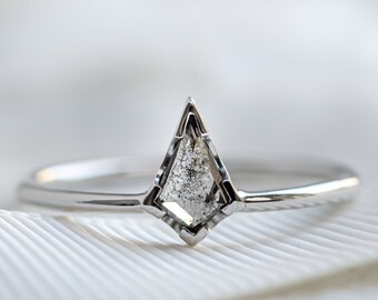 Tiny kite diamond ring, Dainty kite diamond ring, Simple white gold ring