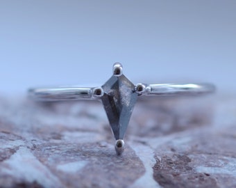 Salt and pepper diamond ring, Geometric engagement ring, Kite diamond ring