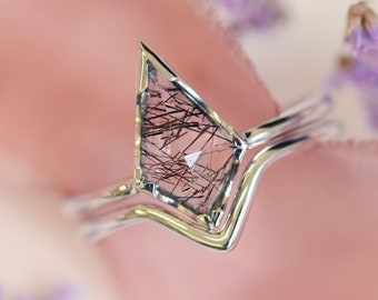 Kite rutilated quartz ring Alternative engagement ring Unique gemstone ring set