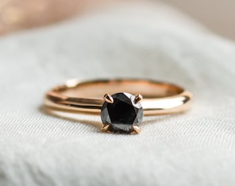 Anel de Noivado com Diamante Negro, Anel Alternativo em Ouro 14K