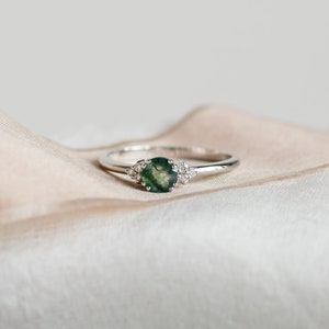 Cluster moss agate engagement ring, 14K Gemstone ring Moss agate ring image 5