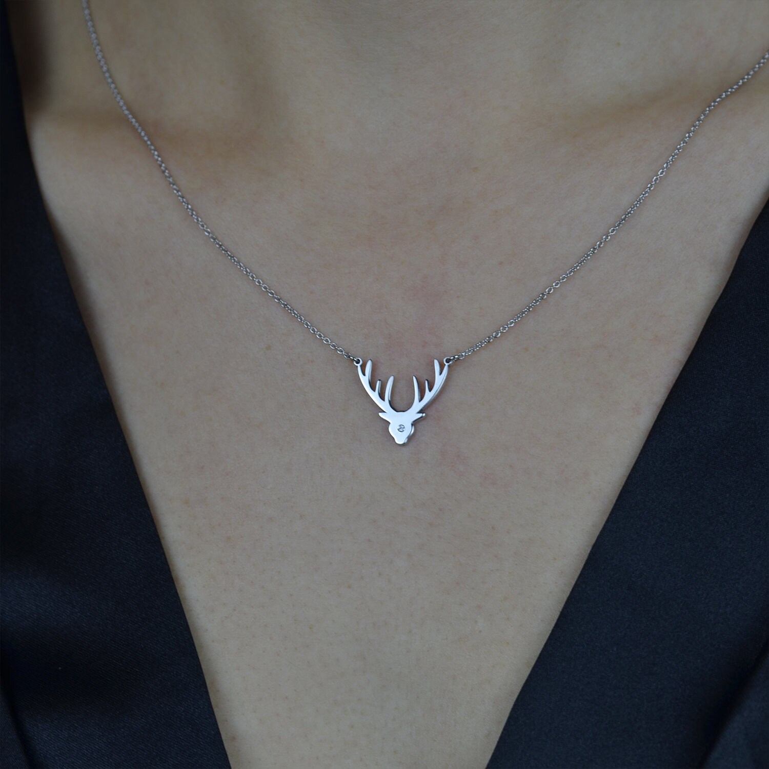 Collana con corna di cervo in oro, ciondolo con testa di cervo, collana con renna in oro - Italia