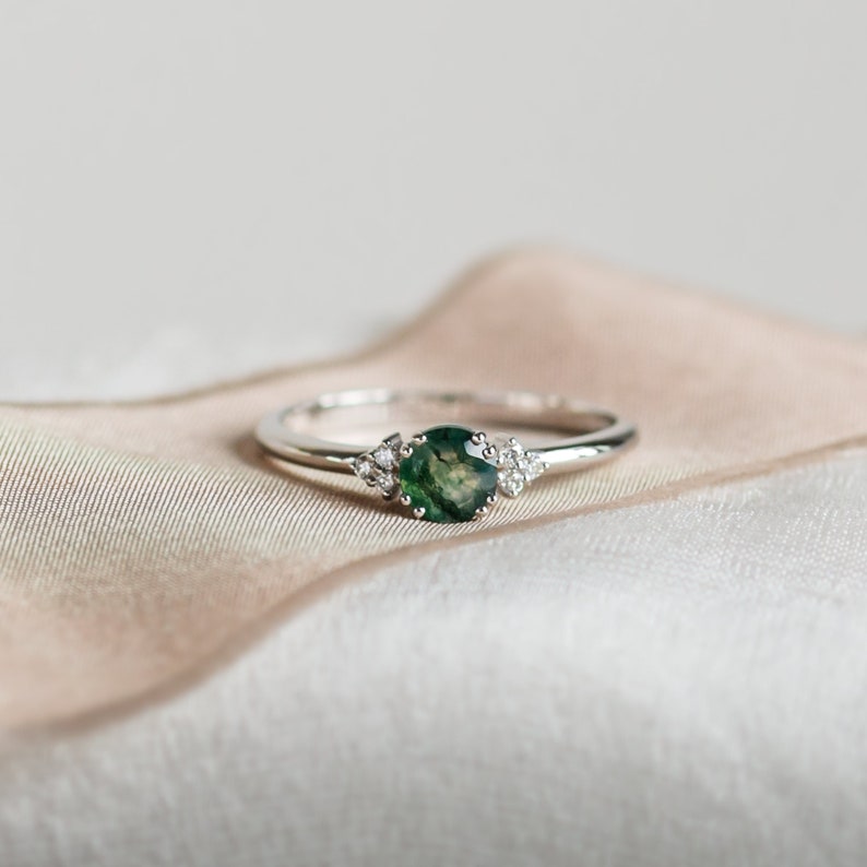 Cluster moss agate engagement ring, 14K Gemstone ring Moss agate ring image 1