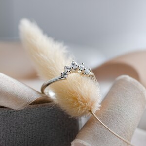 Gold curved wedding band with 5 diamonds, Minimalist diamond wedding ring image 6