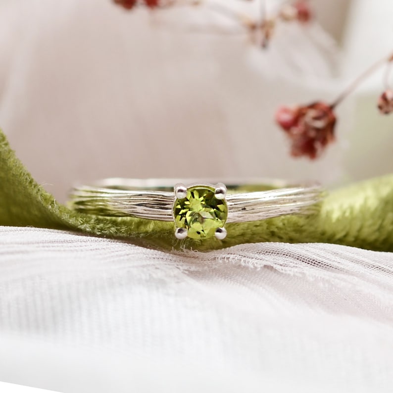 Tree engagement ring with peridot Solid gold genuine gemstone ring Floral band ring image 1