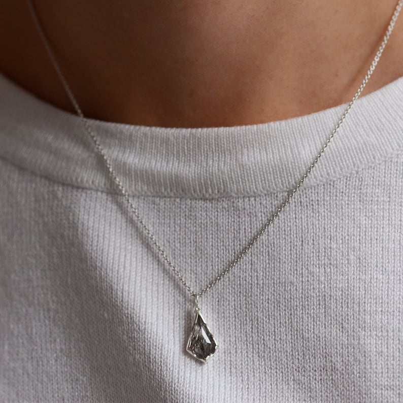 Collana al quarzo tormalina Ciondolo unico in pietra preziosa Collana con diamanti Kite immagine 2