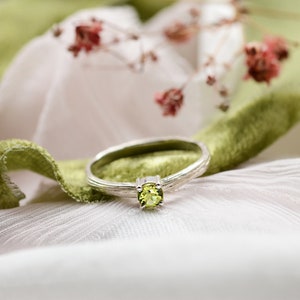 Tree engagement ring with peridot Solid gold genuine gemstone ring Floral band ring image 3