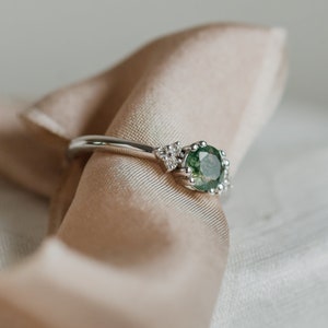 Cluster moss agate engagement ring, 14K Gemstone ring Moss agate ring image 2