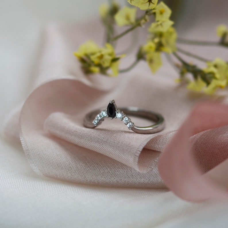 Diamond wedding band, Crown wedding ring, Curved wedding band image 8