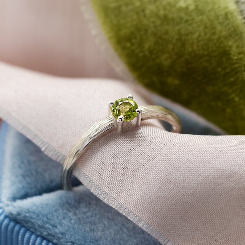 Tree engagement ring with peridot Solid gold genuine gemstone ring Floral band ring image 7