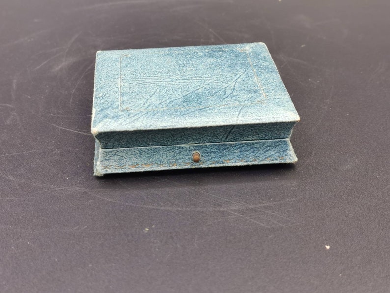 Versatile Box Would Work For Different Items Great Display Box Antique Jewellery Box