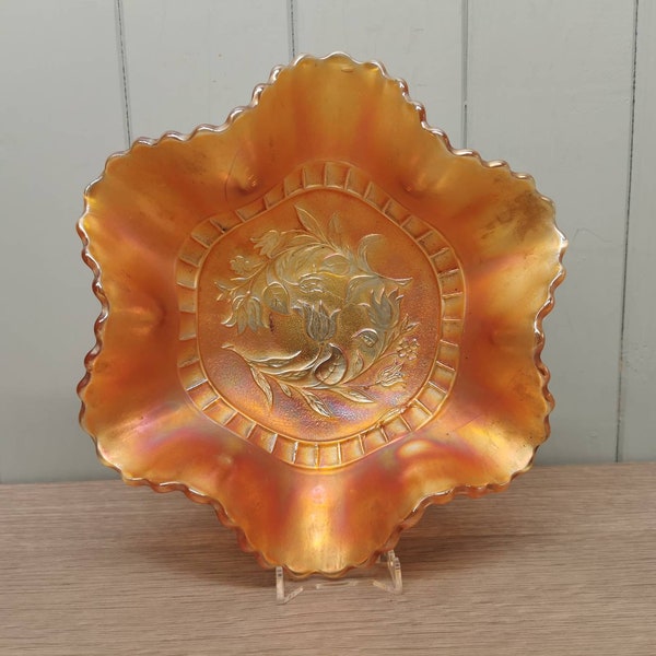 Carnival Glass Decorative Bowl 15cm