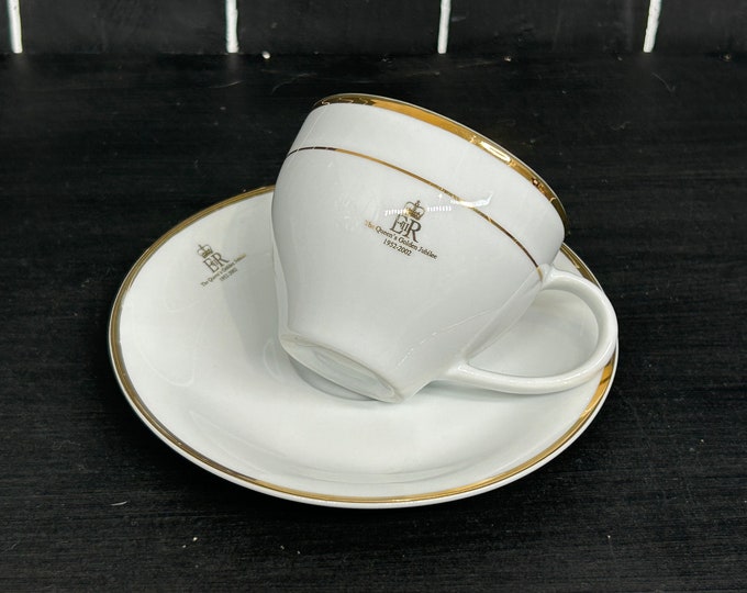 Royal Queen Elizabeth 2nd, The Queens Golden Jubilee Cup and Saucer, Nice Quality - 1952-2002