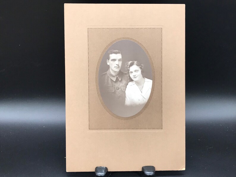Early 20th Century Portrait Photograph of a Young Couple 28 20.5cm inc the borders