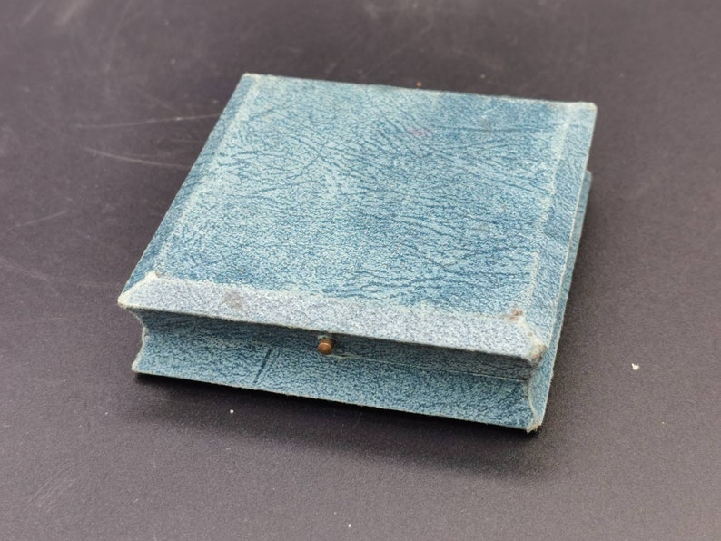 Versatile Box Would Work For Different Items Great Display Box Antique Jewellery Box