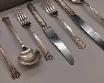Vintage Cutlery Dinner Set, Tudor Plate Oneida 7 pc Set