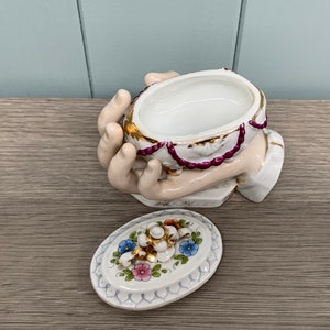 Antique Conta & Boehme porcelain, Hard paste Porcelain Trinket Pot, 19th C Hand holding trinket, Possibly Germany image 3