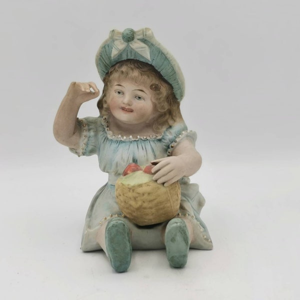 Figurine Ancienne, Jeune Enfant Au Panier 19ème Siècle Biscuit De Porcelaine