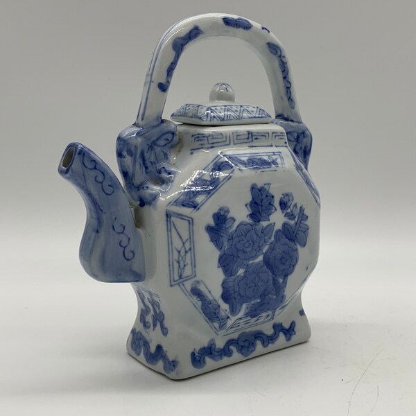 Vintage Chinese theepot, blauw &wit porselein