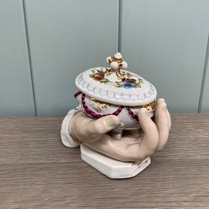 Antique Conta & Boehme porcelain, Hard paste Porcelain Trinket Pot, 19th C Hand holding trinket, Possibly Germany image 2