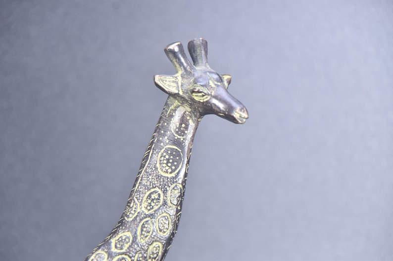 Giraffe Statue Very Old handmade Greeny Color Giraffe Statue Giraffe vintage Giraffe statue