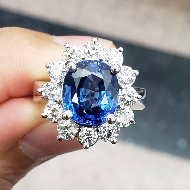 Gia certified 5.65 ct Ceylon Sri lanka Sapphire diamond halo | Etsy
