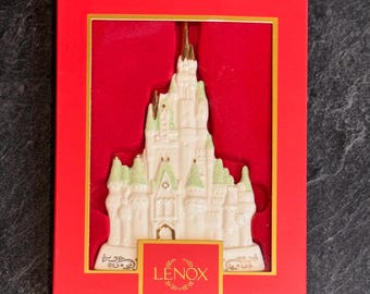 Adorno de castillo de Disney con purpurina, adorno de Cenicienta, adorno navideño de Lenox, adorno de princesas de Disney, colección Disney Showcase
