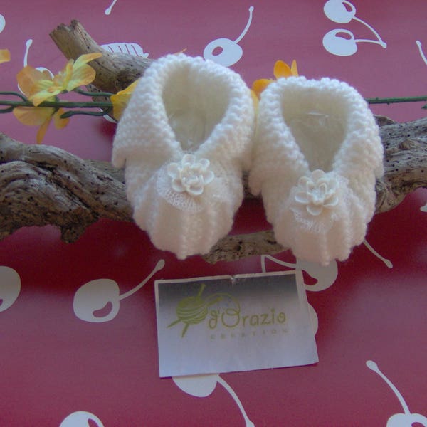 CHAUSSONS bébé TENDRESSE BLANC cassé pour cérémonie tricotés main