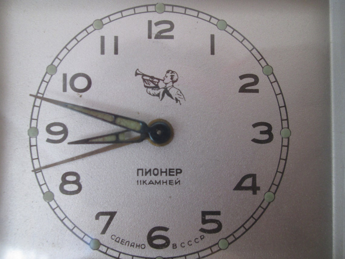 Vintage Alarm Clock Russian Mechanical Clock Pioner Retro Etsy