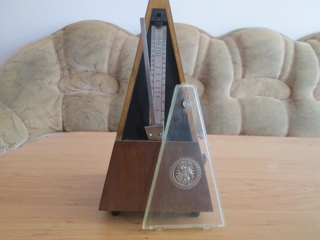 Working Metronome, GDR Metronome, Mechanical Windup Metronome, Wooden Metronome, Metronome With