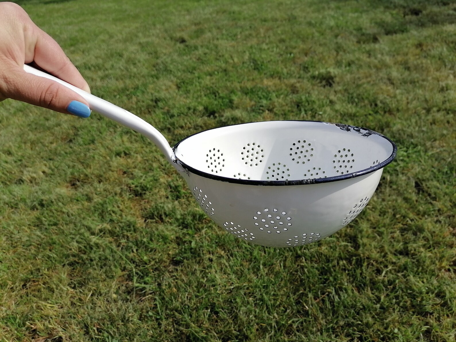 Enamelled colander 1960s Big white colander Enamel large Etsy