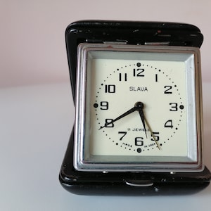 Reloj despertador de trabajo, reloj despertador soviético, reloj mecánico, reloj de la URSS Slava, reloj despertador de escritorio, caja de reloj plegable, reloj despertador portátil