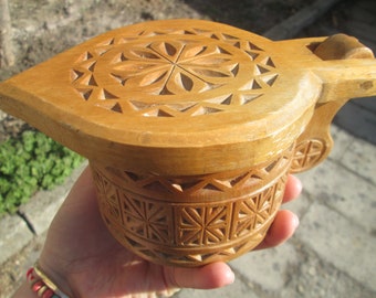 Vintage Hand Carved Wooden Box: Round Trinket Box