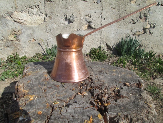 Caffettiera in rame, caffettiera turca, vecchia caffettiera, pentola in  rame fatta a mano, caffettiera turca, cucina vintage, arredamento rustico  per la casa -  Italia