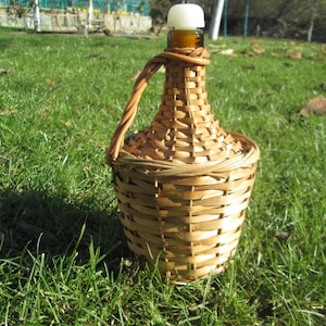 Wicker bottle, Small straw bottle, Glass wine bottle, Whiskey bottle, Wicker cover bottle, Hand knotted bottle, Woven straw covered bottle
